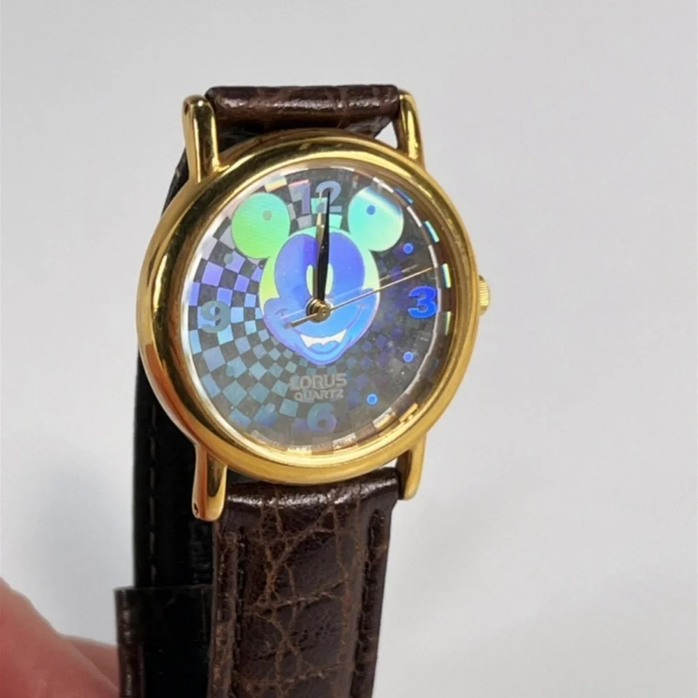 Disney hologram mickey
